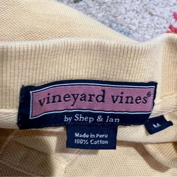 Vineyard Vines Fighting Irish Yellow Golf Tennis Sports Summer Shirt - Picture 6 of 6